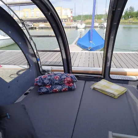 Ботель Wohnen Auf Der Marina Lagovida, Hausboot Mit Sonnenterrassen Auf 20 Qm