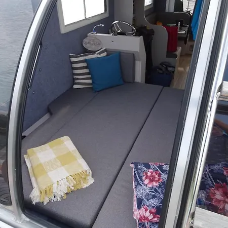 Wohnen Auf Der Marina Lagovida, Hausboot Mit Sonnenterrassen Auf 20 Qm Ботель *