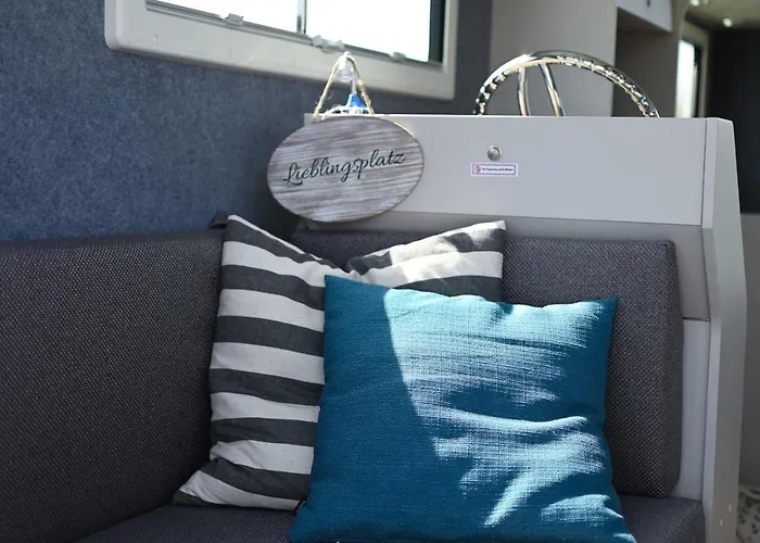 Wohnen Auf Der Marina Lagovida, Hausboot Mit Sonnenterrassen Auf 20 Qm