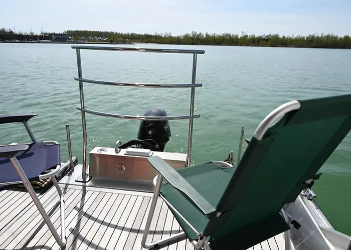 Hotel na wodzie Wohnen Auf Der Marina Lagovida, Hausboot Mit Sonnenterrassen Auf 20 Qm Grosspoesna