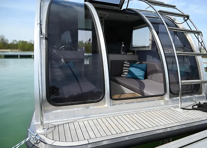 Wohnen Auf Der Marina Lagovida, Hausboot Mit Sonnenterrassen Auf 20 Qm Hotel na wodzie Grosspoesna